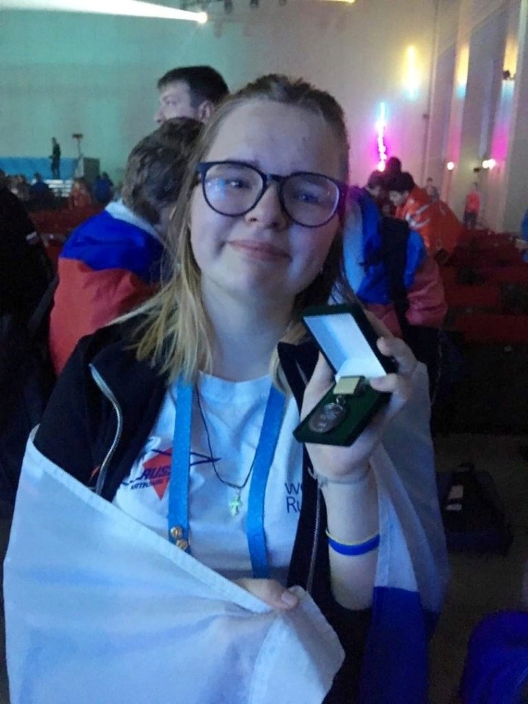 Студентка тольяттинского колледжа стала достойна медальона в чемпионате WorldSkillsJuniors | CityTraffic