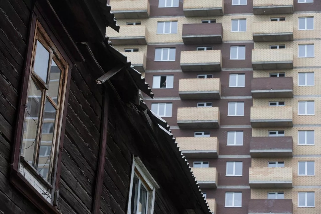 В Самаре расселят горожан, прожи­вающих на 10 тысячах кв. метров аварийного жилья