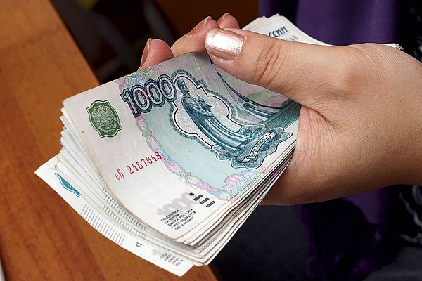 С 1 января 2024 года МРОТ в России составит 19 242 рубля