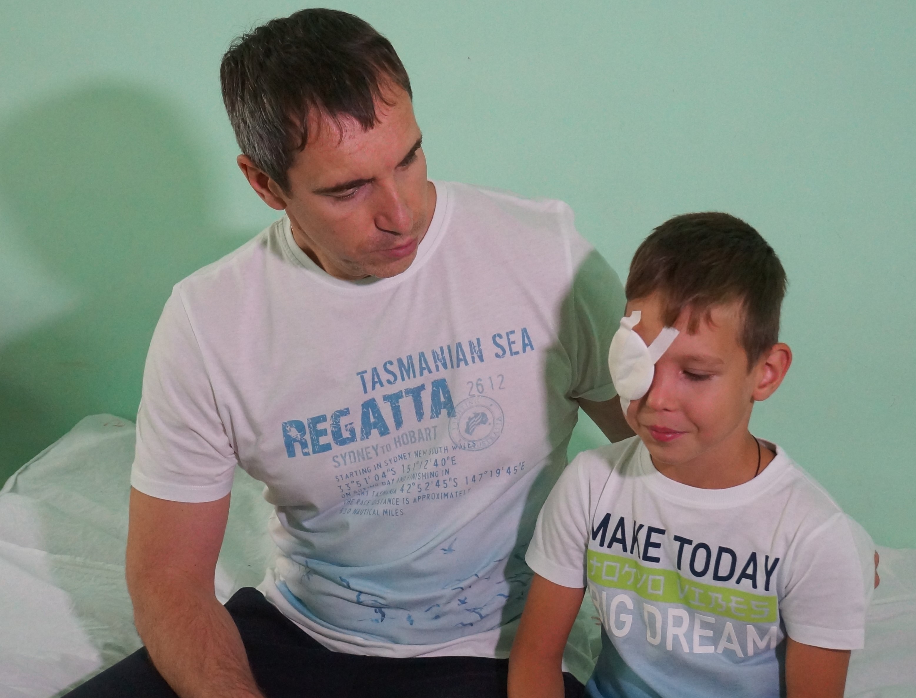 Врачи восста­новили зрение школьнику из Тольятти, у которого разорвались глазные оболочки из-за травмы
