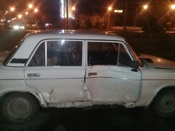 В Тольятти женщина на "Лексусе" не уступила дорогу мужчина на "шестерке" | CityTraffic