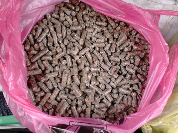 В Самарской области обнаружили 200 тонн поддельного корма для животных | CityTraffic