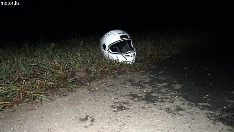 Мотоциклист из Жигулевска ночью насмерть сбил пешехода, а сам попал в больницу | CityTraffic