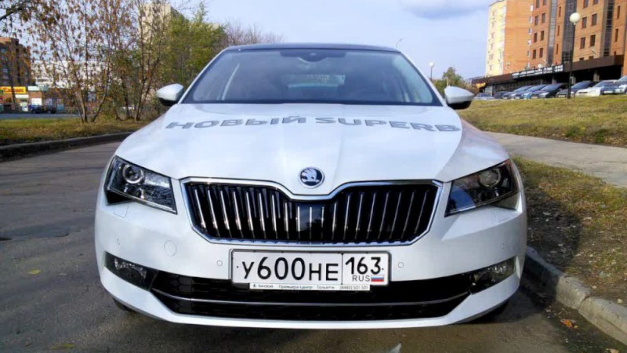 Новый Skoda Superb - не пролетарский вариант | CityTraffic