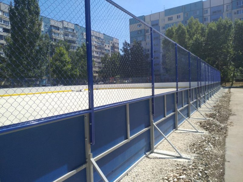 На новых спорт­пло­щадках в Самарской области уложат газон, рекомен­до­ванный ФИФА