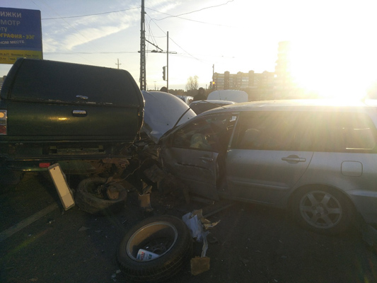 В Тольятти произошла массовая авария с участием 9 машин | CityTraffic