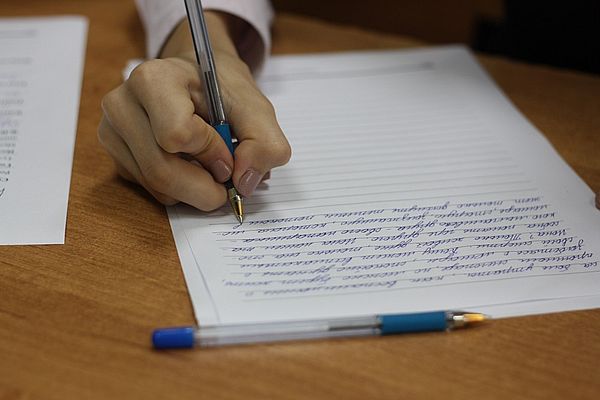 Когда может написать итоговое сочинение ребенок, пропустивший его по болезни | CityTraffic