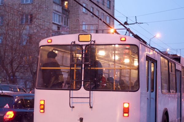 В Тольятти из-за коммунальной аварии изменился маршрут троллейбуса №22 | CityTraffic
