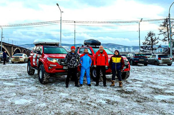 Автоблогеры из Самары и Москвы отправились штурмовать ледяной Север