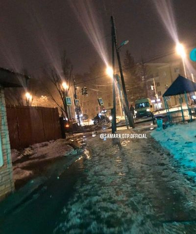 В Самаре на пересечении Ново-Садовой и Лейтенанта Шмидта сломался светофор | CityTraffic