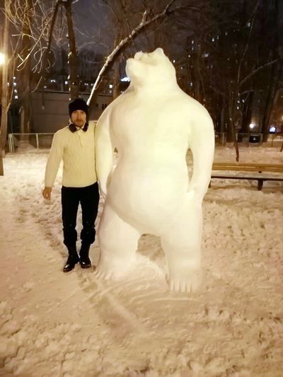 Житель Тольятти лепит удивительных снеговиков во дворе | CityTraffic