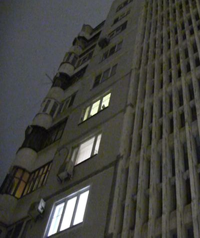 В Самаре задержан вор, который залез в тамбур между квартирами через общий балкон | CityTraffic