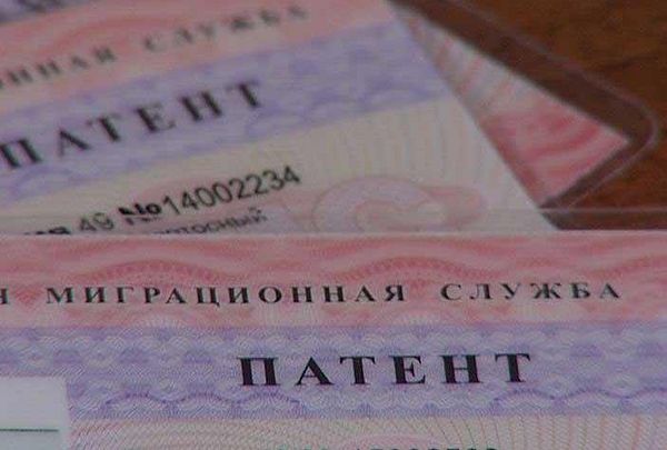 В Самарской области ввели запрет на привле­чение мигрантов для работы в такси, общественном транс­порте и образовании