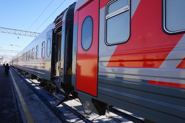 В поездах нельзя будет посещать вагоны-рестораны, еду пасса­жирам доставят
