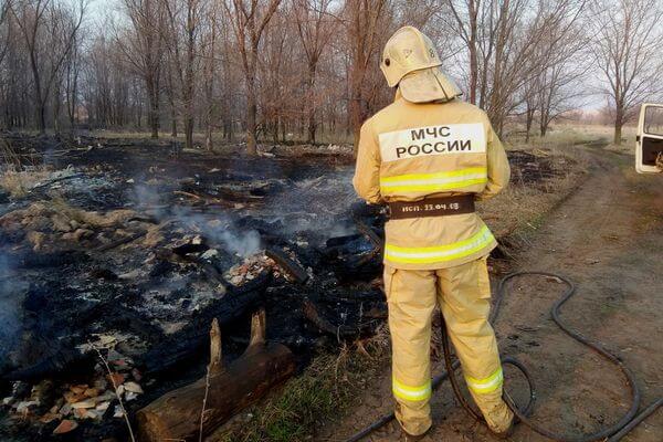 За сутки в Самарской области пожарные 9 раз тушили траву | CityTraffic
