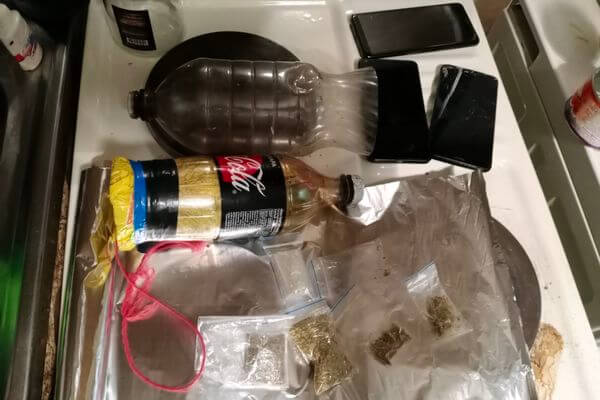 Жителя Тольятти задержали с 800 граммами синтетики, а дома у него обнаружили нарколабораторию | CityTraffic