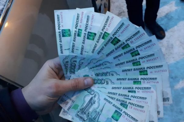 Житель Чапаевска пытался подкупить полицейского