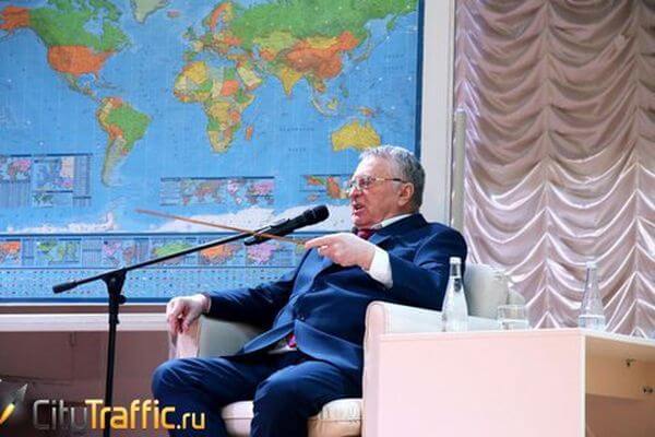 Владимир Жириновский предложил вдвое сократить количество депутатов в стране
