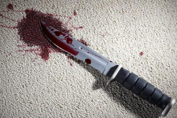 Жительница Самарской области напала с ножом на мужа при детях и внуках