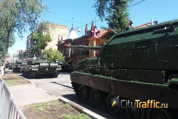 На улицах Самары припарковались танки | CityTraffic