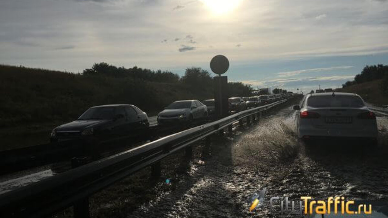 В Тольятти пробка сковала Обводное шоссе | CityTraffic