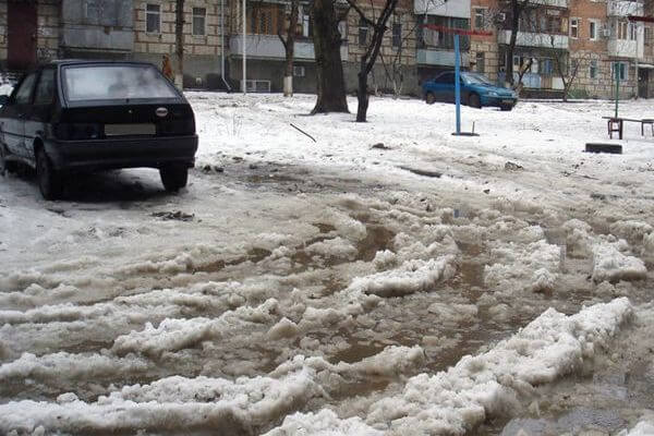 В Тольятти выявили более 100 нарушений по уборке придомовых территорий после снегопадов | CityTraffic