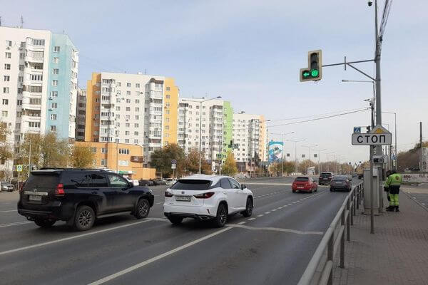 В Самаре восстановлена работа светофора на улице Ново-Садовой у ТЦ "Апельсин" | CityTraffic