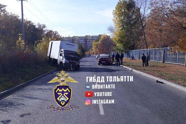 В Тольятти водитель грузовой ГАЗели протаранил "Мазду", в которой был 2-летний ребенок,  и убежал с места ДТП | CityTraffic