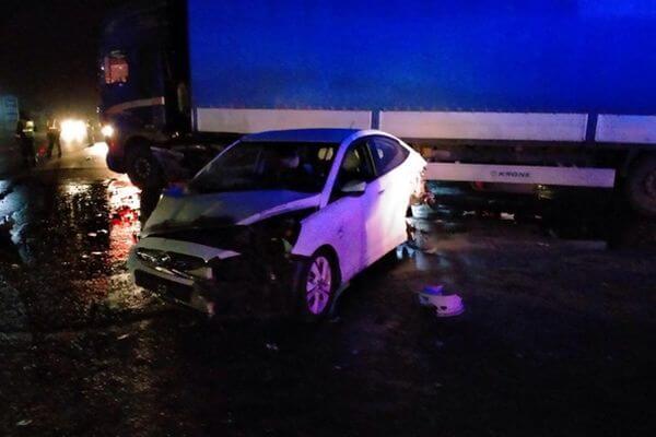 В Тольятти столкнулись грузовик и три легковушки, погиб один человек | CityTraffic