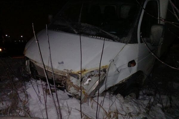 Пассажир "Приоры", не уступившей дорогу ГАЗели в Тольятти, попал в больницу | CityTraffic