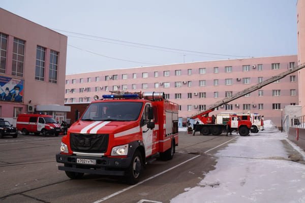 По повышенному рангу условного пожара 67 человек работали в здании юридического института ФСИН в Самаре | CityTraffic По повышенному рангу условного пожара 67 человек работали в здании юридического института ФСИН в Самаре | CityTraffic