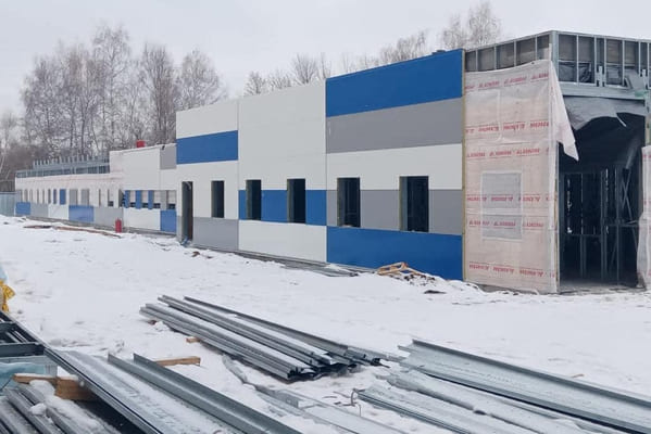 На территории Медгородка в Тольятти на 50% выполнен монтаж металлоконструкций нового отделения для пациентов с COVID-19 | CityTraffic