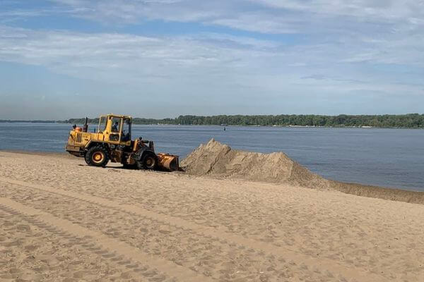 После "ВолгаФеста" в Самаре на пляж второй очереди набережной завозят песок | CityTraffic