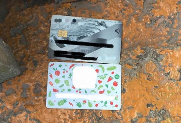 Жительница Самарской области украла у знакомого банковскую карту, чтобы купить продукты и погасить долги
