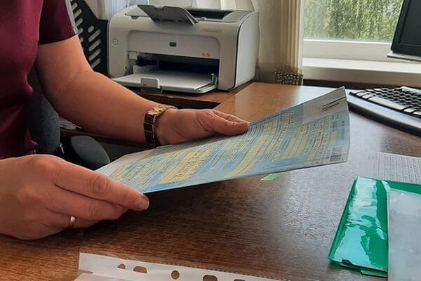 На жительницу Тольятти завели уголовное дело за покупку и исполь­зо­вание поддельного больничного