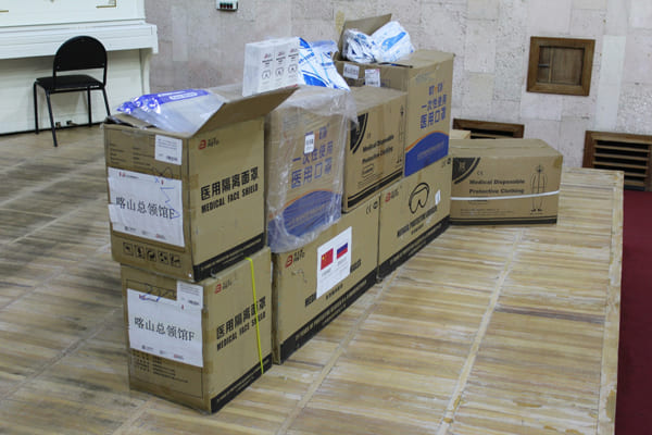 Медгородок Тольятти получил из Китая гумани­тарную помощь для борьбы с COVID-19