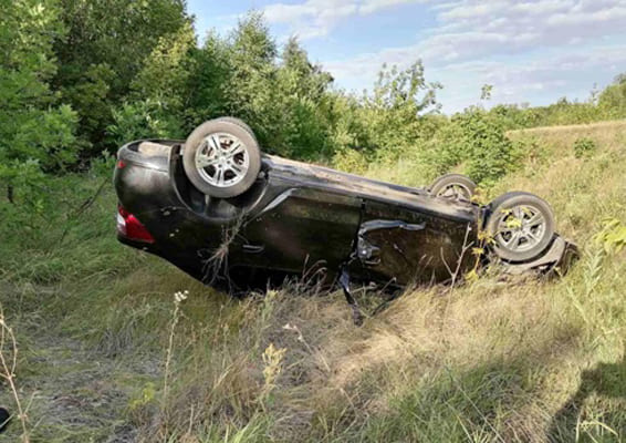 В Самарской области автомобиль Renault Logan вылетел в кювет, водитель погиб
