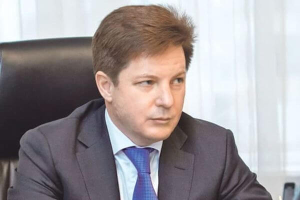 Министр строи­тельства Самарской области арестован до конца июня