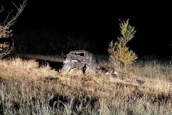 Пьяный водитель на “Гранте” устроил аварию и вылетел с дороги в Самарской области