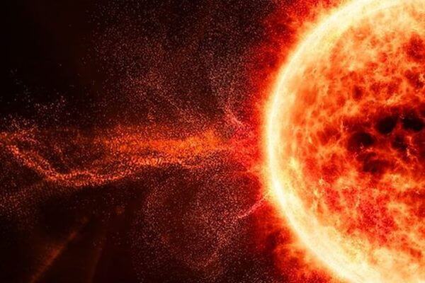 Ученые: Солнце просы­пается в августе, и к осени 2023 года можно ожидать вспышек уровня Х5