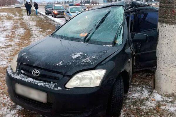 В Тольятти “Тойота” врезалась в световую опору, пострадал 6‑летний ребенок