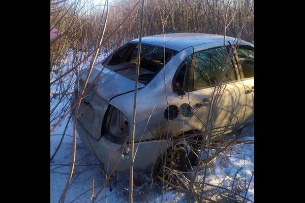 В Самарской области погиб водитель “Калины”, которая опроки­нулась в кювете