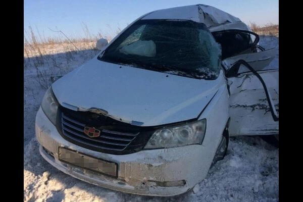 В Самарской области погибла водитель легковушки, которую протаранил грузовик | CityTraffic