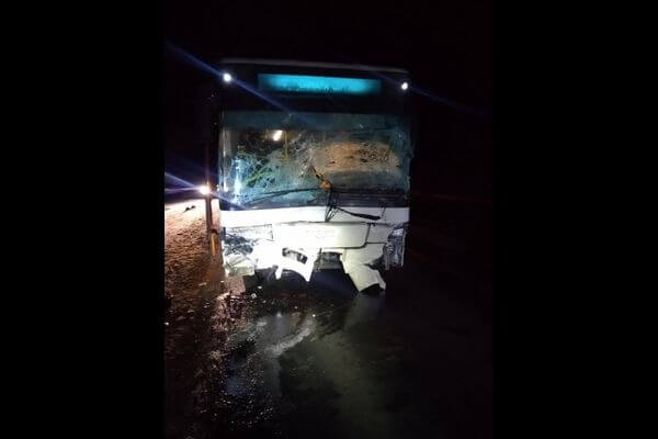 В полиции рассказали, что погибший водитель внедорожника не уступил дорогу автобусу на трассе в Самарской области | CityTraffic