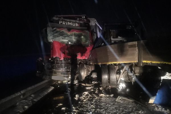 На трассе в Самарской области столкнулись 3 грузовика | CityTraffic