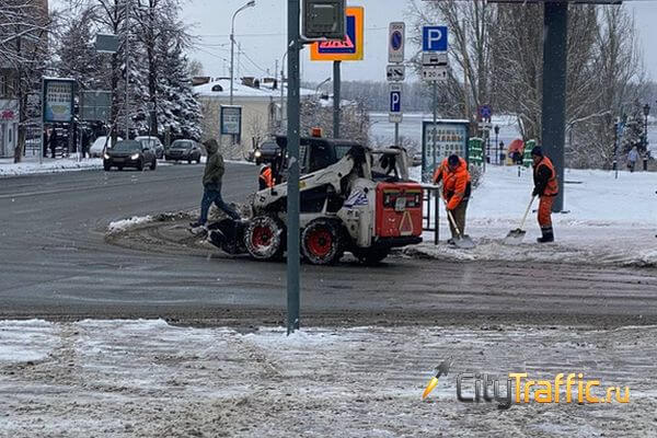 Самарская область обеспечена техникой для уборки снега на 90% | CityTraffic