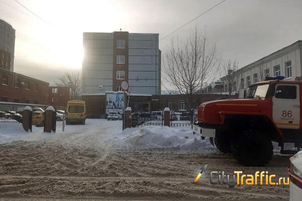 Утро понедельника началось с "минирования" учебных заведений Тольятти | CityTraffic