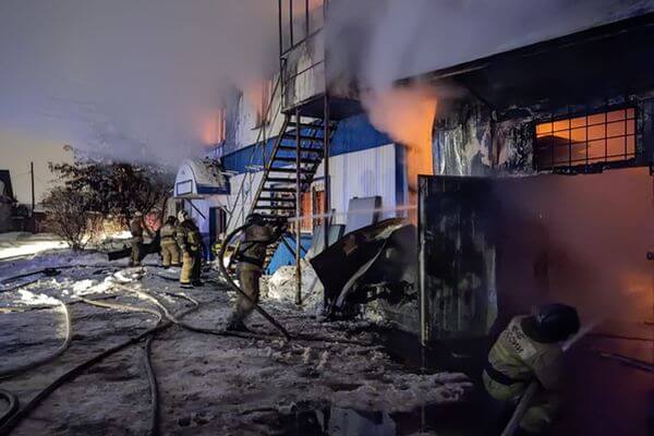 В Самаре горит мебельная фабрика | CityTraffic