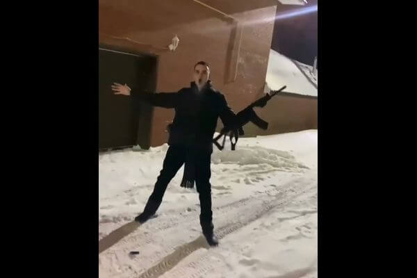 Депутаты Госдумы взялись за самар­ского молодежного министра, стрелявшего в небо из автомата