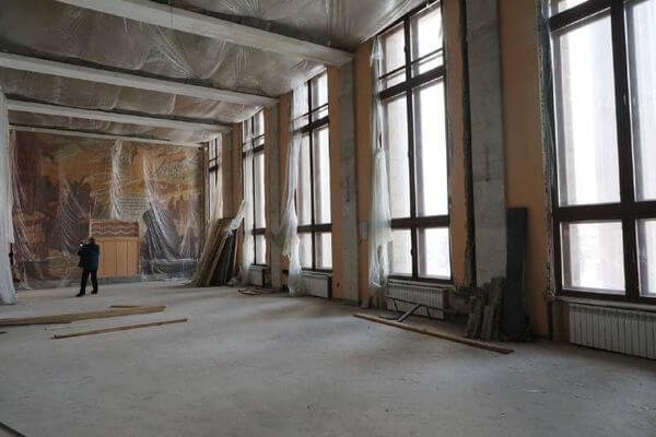 В реста­ври­руемом здании ДК на площади Кирова в Самаре нашли недоработки